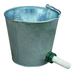 Calf-Teria Galv Pail w/ nipple 8 qt cap