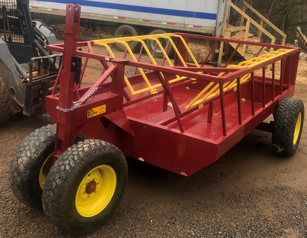 Farmco 7x10 4 wheels with Hay Saver